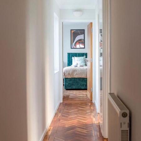 Spacious Sea View 2 Bedroom Sleeps 6-Free Parking Bournemouth Kültér fotó