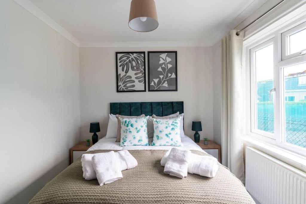 Spacious Sea View 2 Bedroom Sleeps 6-Free Parking Bournemouth Kültér fotó